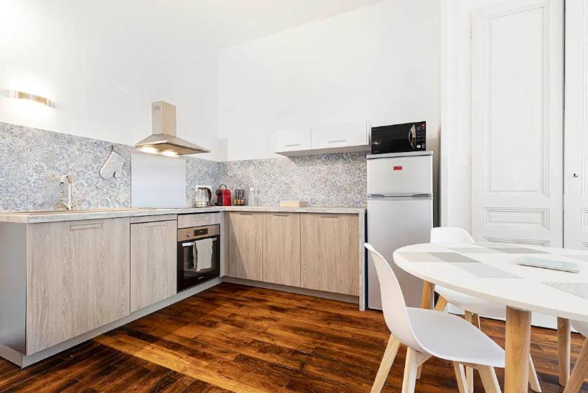 Appartement 2 Pieces Jean Mace Et Stationnement Lyon Zewnętrze zdjęcie